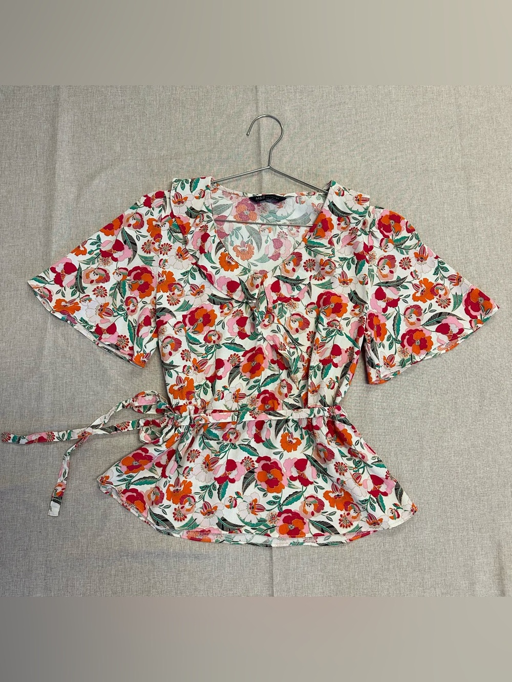 Marks & Spencer Floral Frill Neck Blouse Size 6